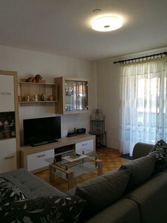 Apartment Koruna 1 Pula Extérieur photo
