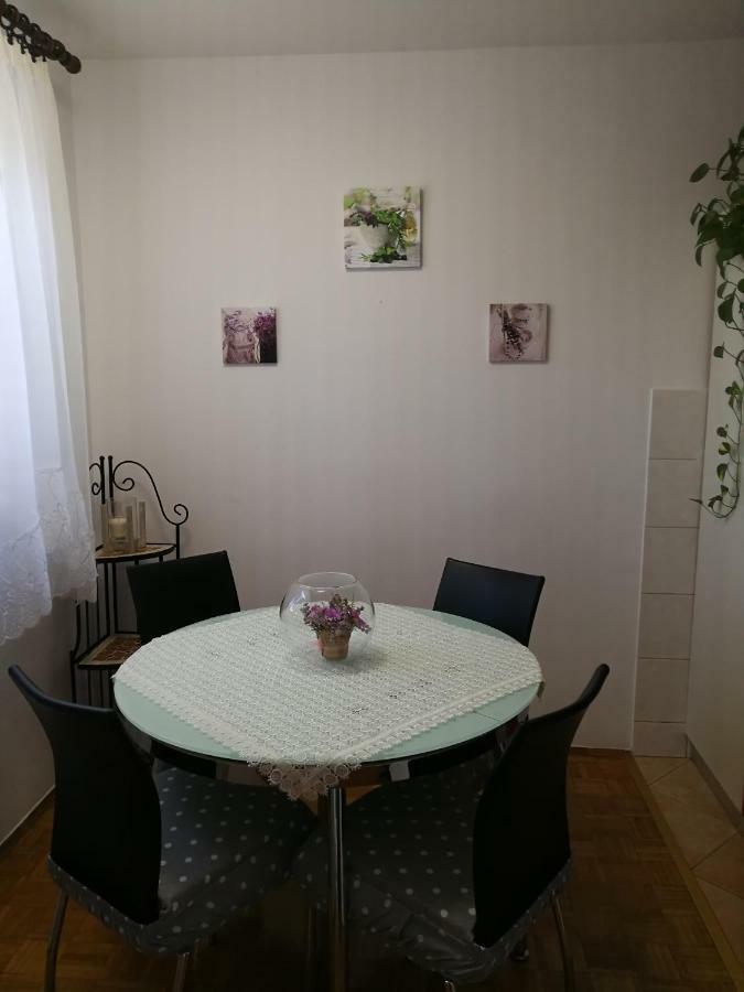 Apartment Koruna 1 Pula Extérieur photo